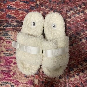 UGG Fluffita Slippers